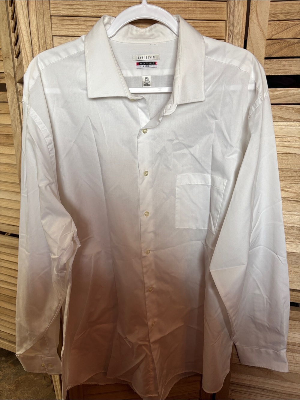 Van Heusen White Long Sleeve Dress Shirt with Chest Pocket 18 1/2 36/37